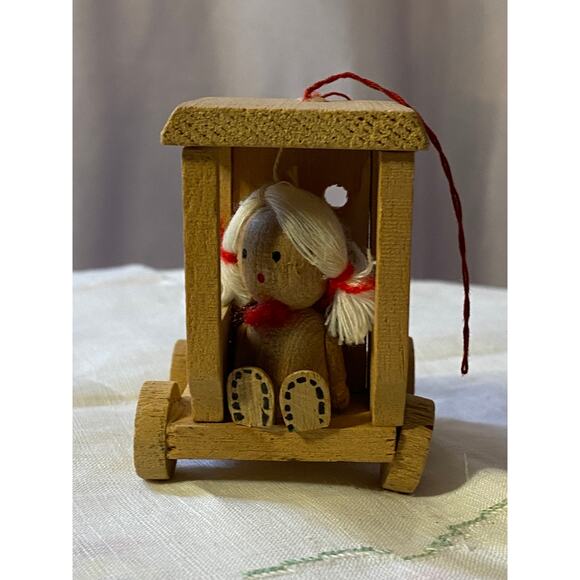 Wooden Christmas Tree Ornament Natural wood train engine - Picture 8 of 10